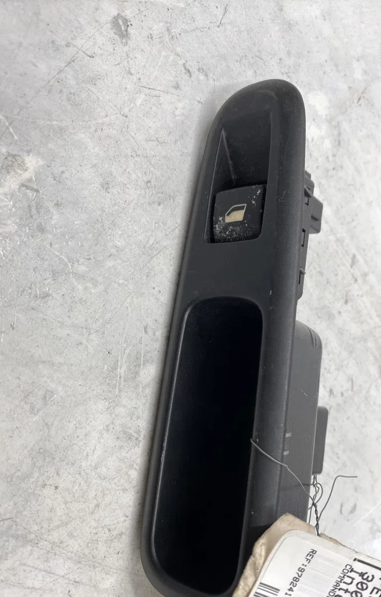 Commande lève-glace porte avant droite Peugeot 3008 Monospace (0U_) 1.6 hdi (2009-2016) 5 portes occasion