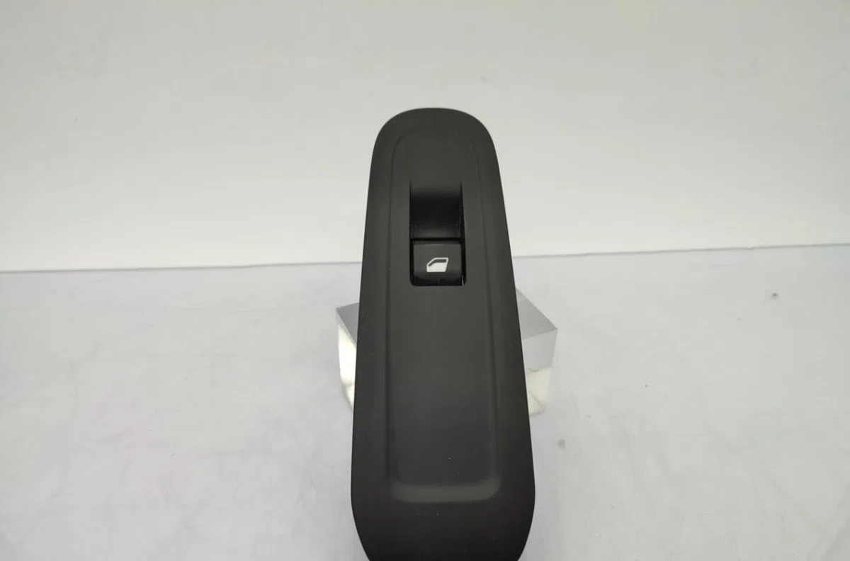Commande lève-glace porte avant droite PEUGEOT 308 2 SW PHASE 1 BREAK occasion