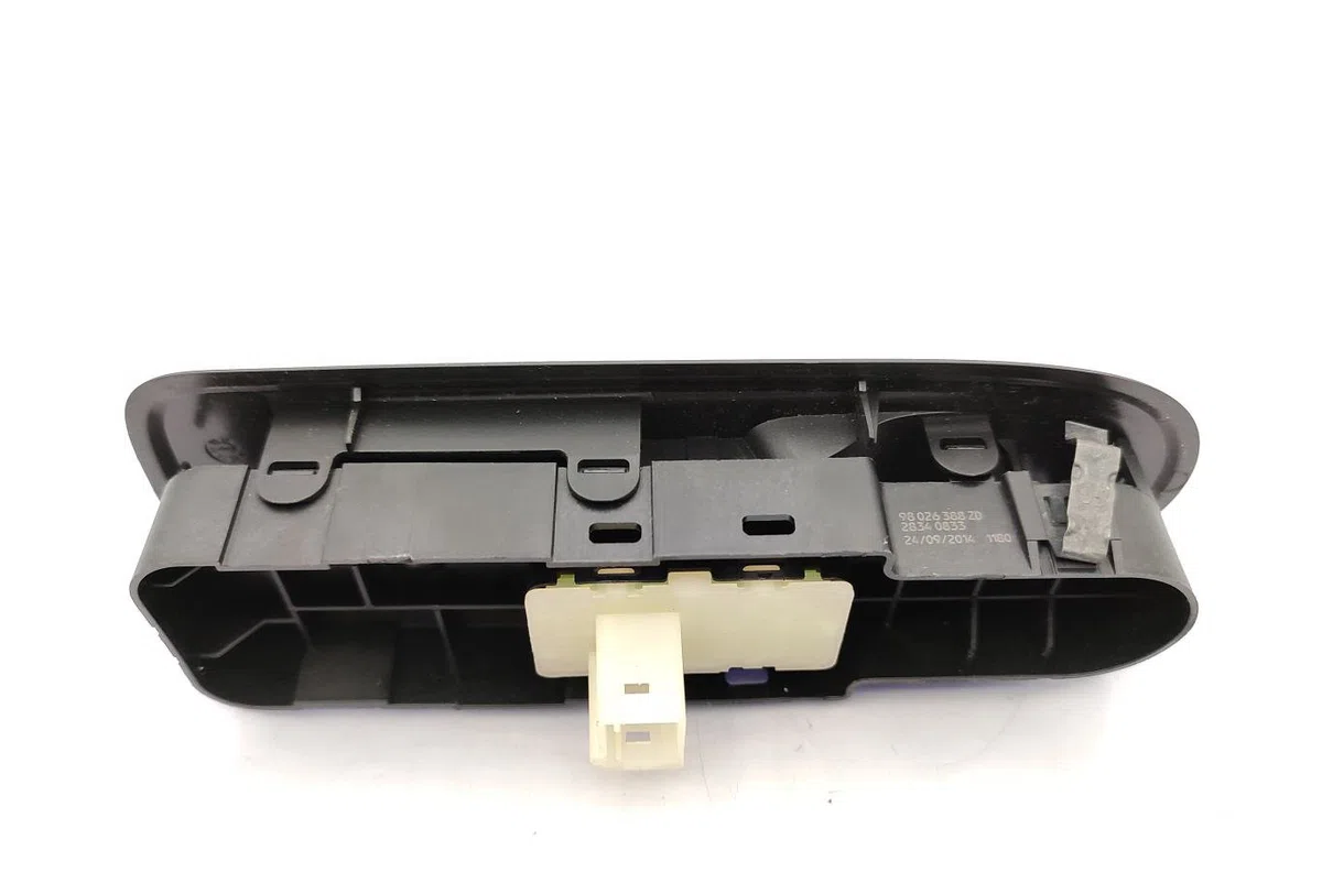 Commande lève-glace porte avant droite PEUGEOT 508 1 PHASE 2 occasion — photo 4