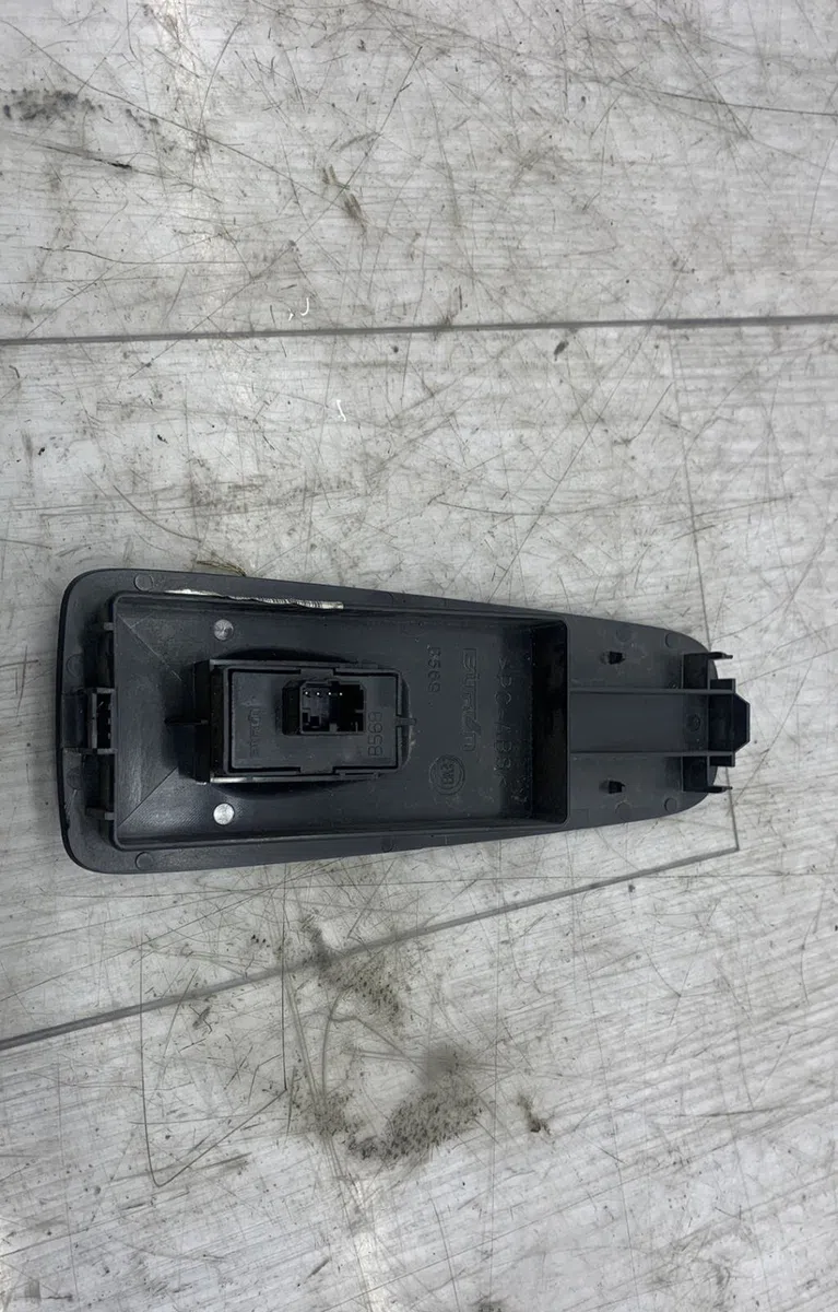 Commande lève-glace porte avant droite PEUGEOT BOXER 3 PHASE 1 occasion — photo 3
