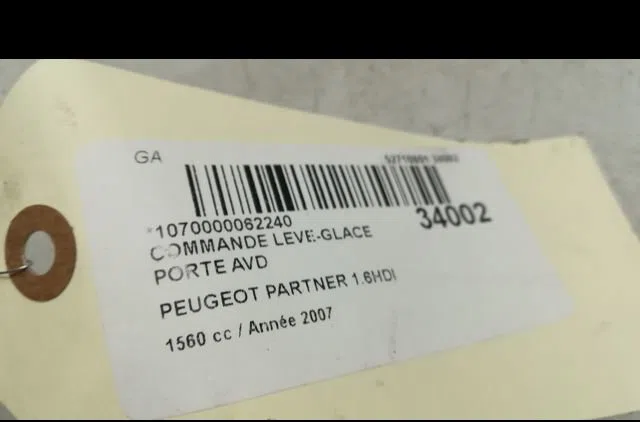 Commande lève-glace porte avant droite Peugeot PARTNER Camionnette-Monospace (5_, G_) 1.6 hdi 75 (2005-2008) occasion — photo 4