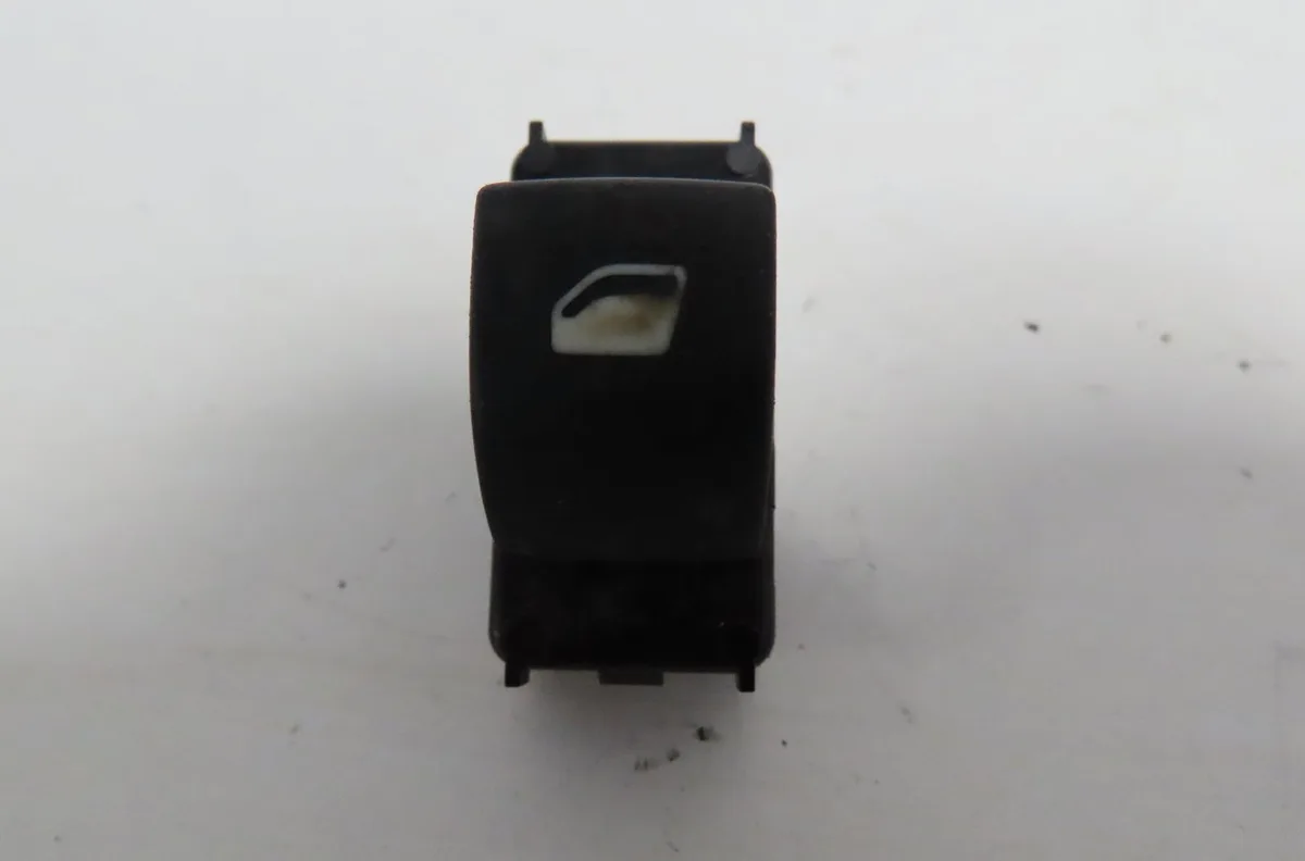 Commande lève-glace porte avant droite Peugeot PARTNER Monospace (5_, G_) 1.6 hdi 90 (2005-2015) occasion