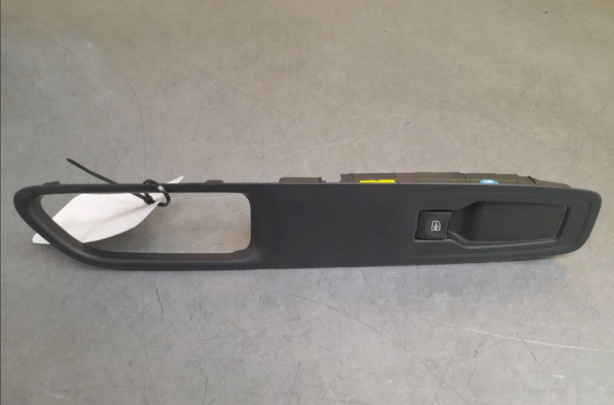Commande lève-glace porte avant droite Renault CAPTUR I (J5_, H5_) 1.2 tce 120 (2013) occasion