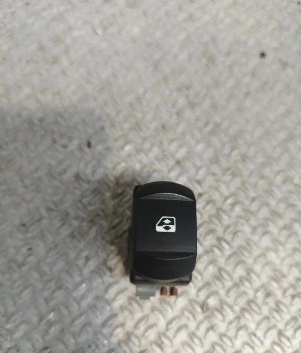 Commande lève-glace porte avant droite Renault CLIO III (BR0-1, CR0-1) 1.4 16v (2005-2012) occasion