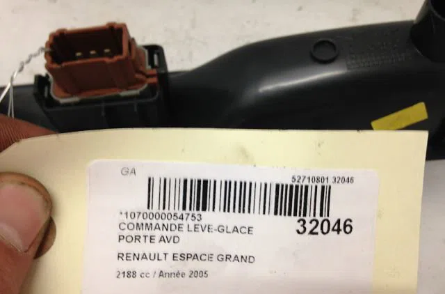 Commande lève-glace porte avant droite RENAULT ESPACE IV 2005 occasion — photo 4