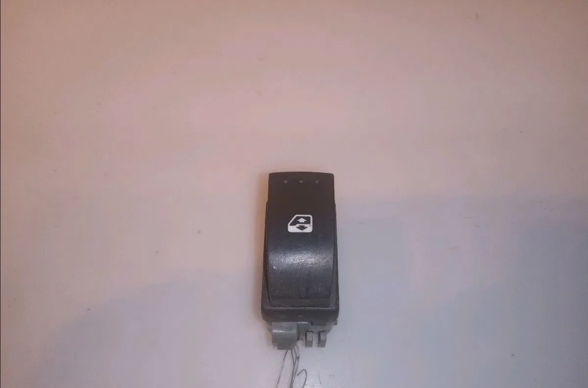 Commande lève-glace porte avant droite Renault ESPACE IV (JK0-1_) 2.2 dci (jk0h) (2002-2006) occasion