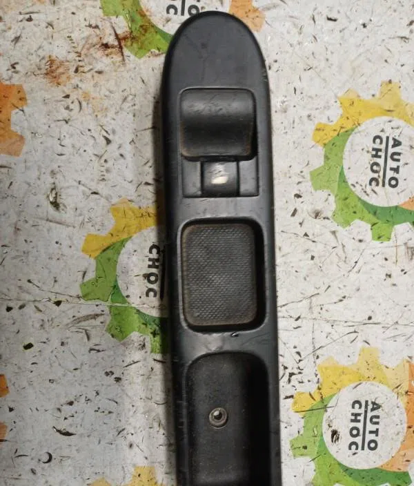 Commande lève-glace porte avant droite RENAULT GRAND MODUS PHASE 2 occasion — photo 3