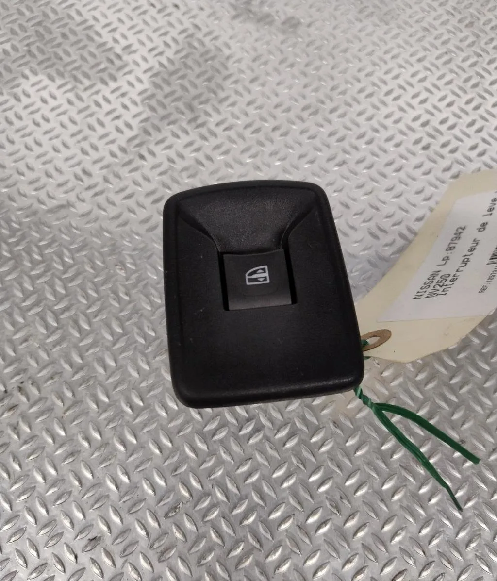 Commande lève-glace porte avant droite Renault KANGOO Express (FW0-1_) 1.5 dci 75 (fw07, fw10, fw04) (2010) 4 portes occasion