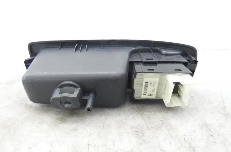 Commande lève-glace porte avant droite RENAULT KOLEOS 1 PHASE 1 occasion — photo 3