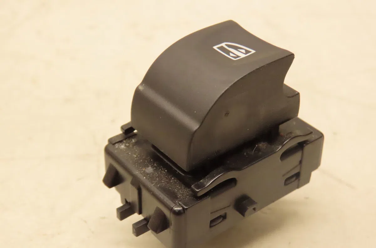 Commande lève-glace porte avant droite Renault LAGUNA III (BT0-1) 2.0 dci (bt01, bt08, bt09, bt0e, bt0k, bt12, bt1c, bt1d,... (2007-2015) 5 portes occasion — photo 2