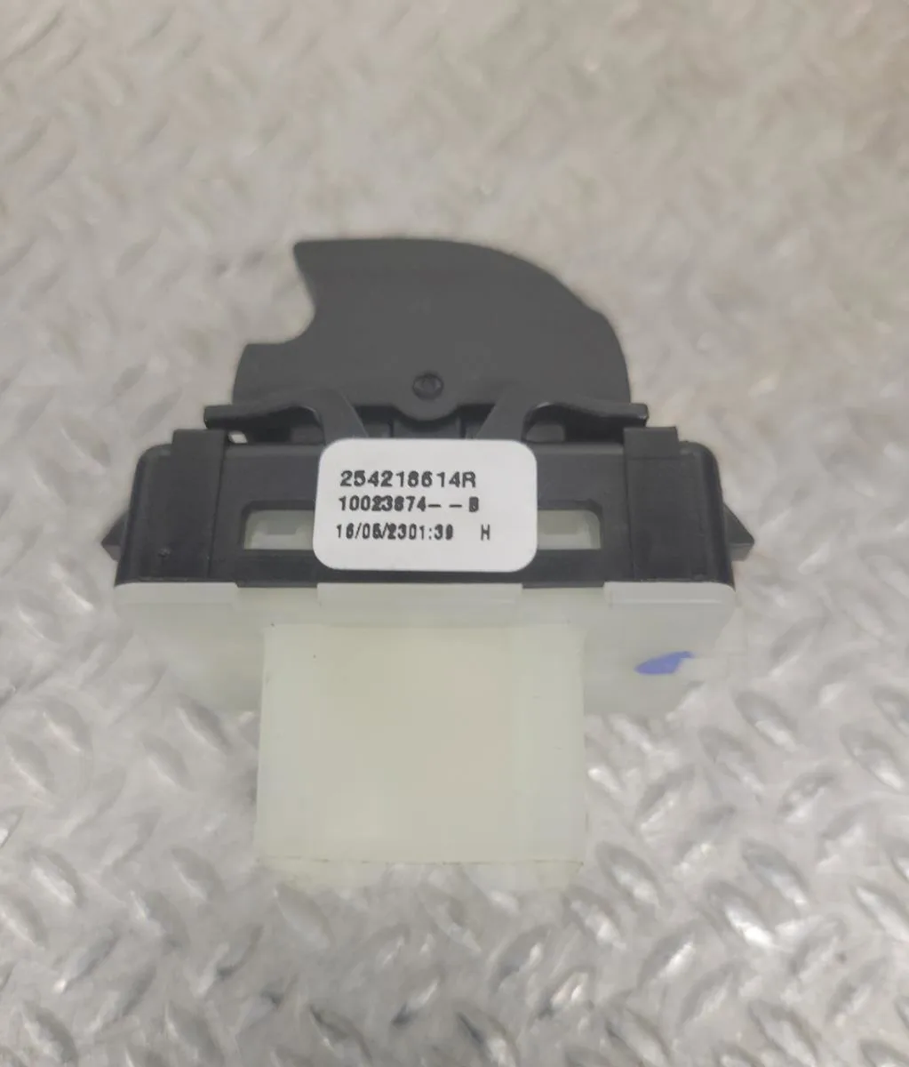 Commande lève-glace porte avant droite Renault MASTER III Camion plate-forme-Châssis (EV, HV, UV) 2.3 dci 145 fwd (ev0e, ev0f, hv0e, hv0f, uv0e, uv0f,... (2010) occasion