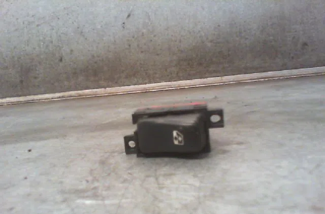 Commande lève-glace porte avant droite RENAULT SAFRANE Phase 1 04-1992--09-1996 occasion — photo 3