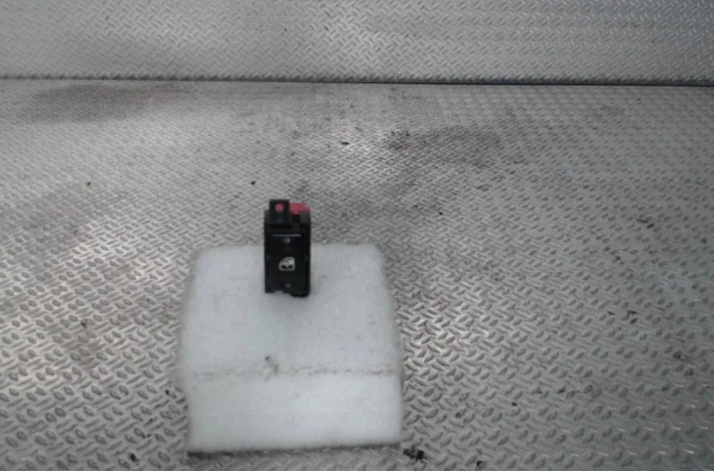 Commande lève-glace porte avant droite RENAULT SAFRANE  SAFRANE PHASE 1 occasion