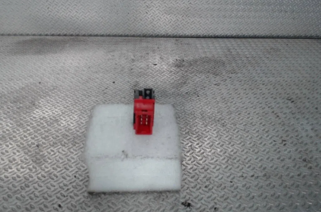 Commande lève-glace porte avant droite RENAULT SAFRANE  SAFRANE PHASE 1 occasion — photo 2
