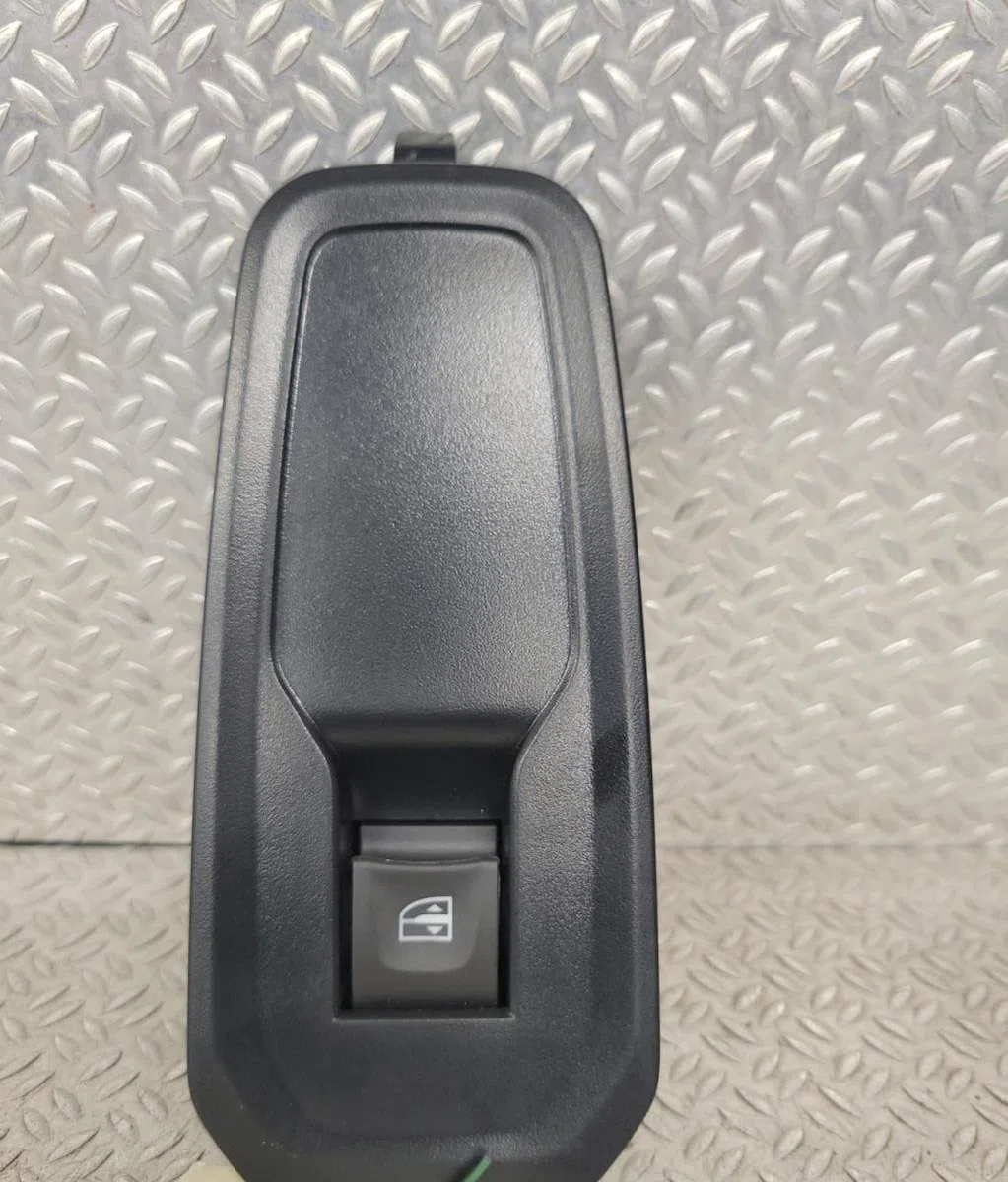 Commande lève-glace porte avant droite Renault TRAFIC III Camionnette (FG_) 1.6 dci 125 (fgmh) (2015) occasion — photo 2