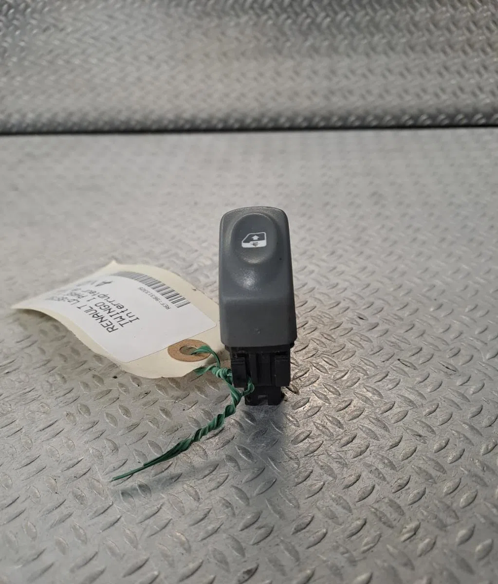 Commande lève-glace porte avant droite RENAULT TWINGO 1 PHASE 3 occasion — photo 2