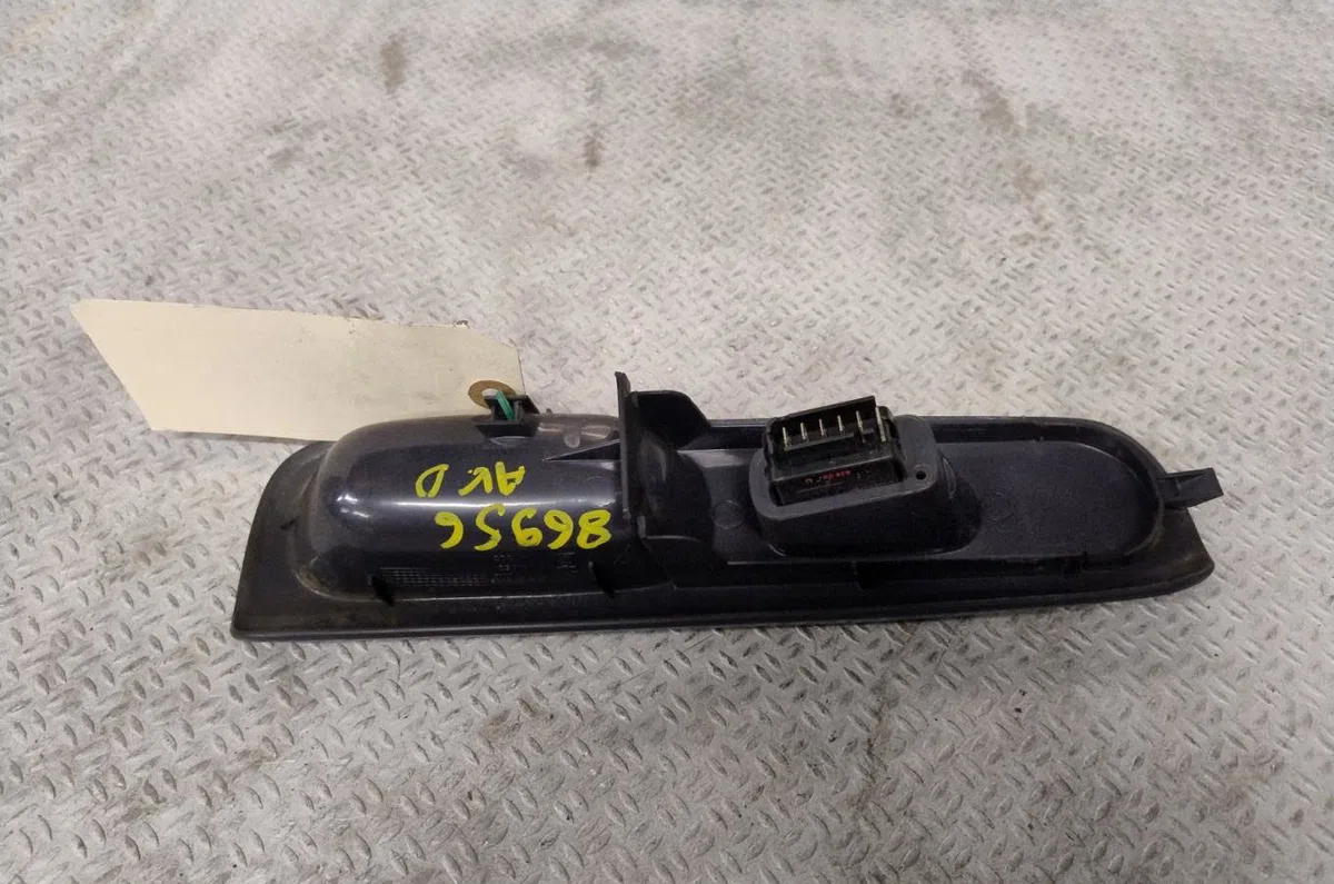 Commande lève-glace porte avant droite RENAULT TWINGO 1  TWINGO 1 PHASE 1 occasion — photo 2