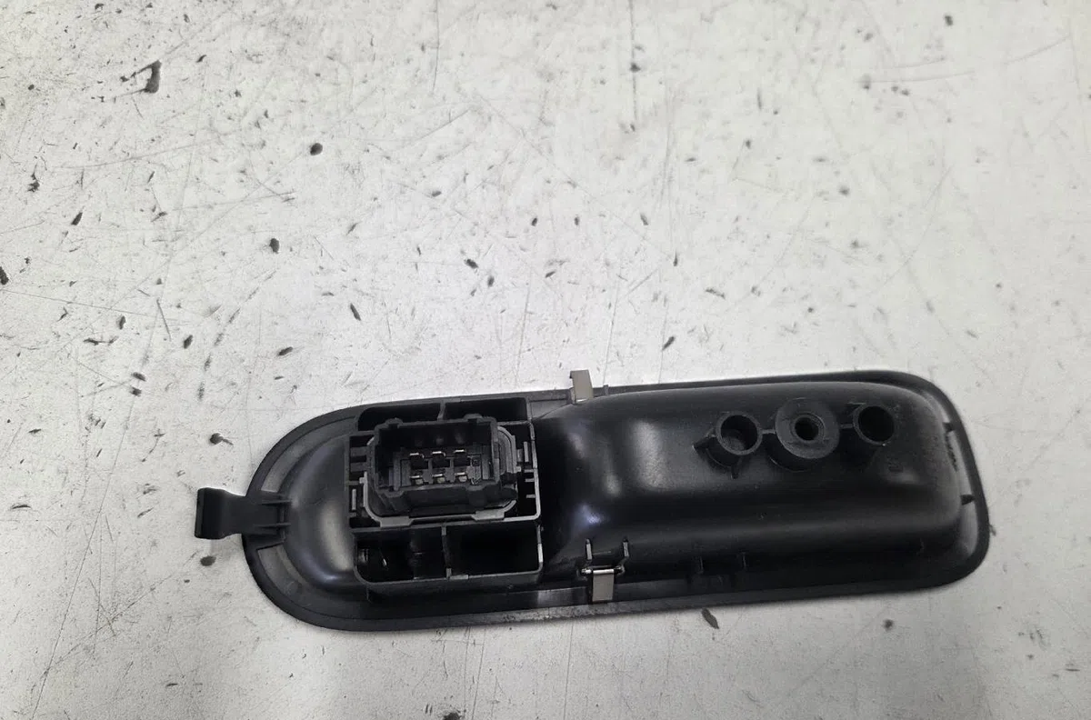 Commande lève-glace porte avant droite RENAULT TWINGO 2 PHASE 2 occasion — photo 3