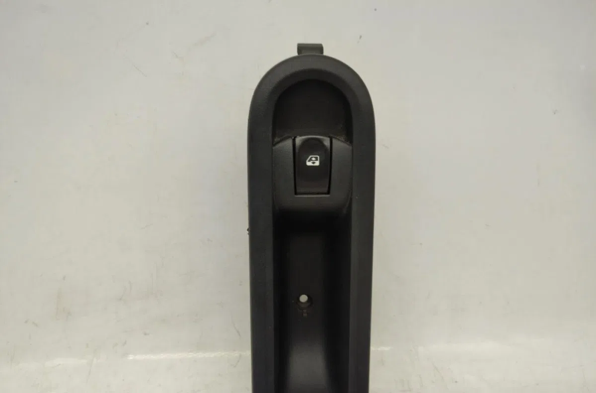 Commande lève-glace porte avant droite RENAULT TWINGO 2 PHASE 2 occasion — photo 2