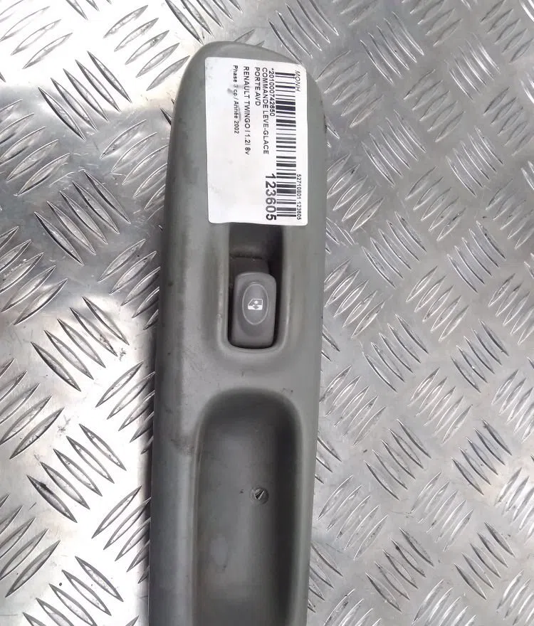 Commande lève-glace porte avant droite RENAULT TWINGO I 2002 occasion — photo 3
