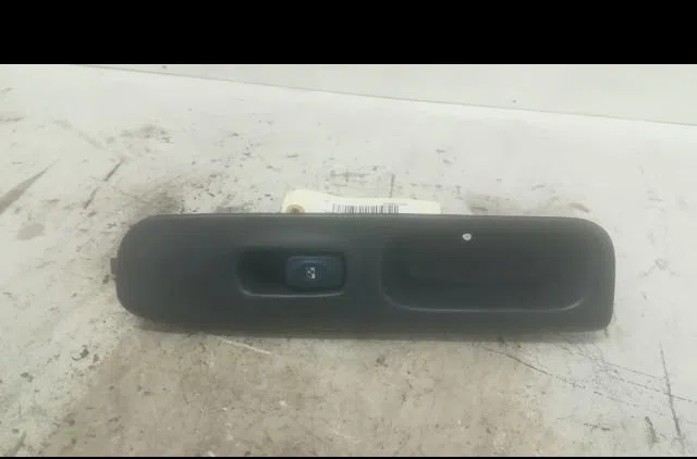 Commande lève-glace porte avant droite Renault TWINGO I (C06_) 1.2 (c063, c064) (1993-1996) 3 portes occasion