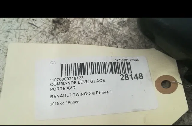 Commande lève-glace porte avant droite RENAULT TWINGO III 2015 occasion — photo 3