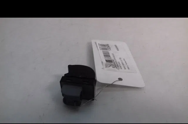 Commande lève-glace porte avant droite Seat EXEO ST (3R5) 2.0 tdi (2009-2013) occasion — photo 2