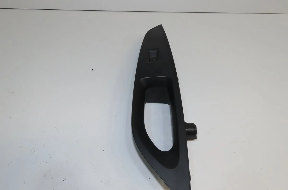 Commande lève-glace porte avant droite Seat LEON (5F1) 1.2 tsi (2012-2018) occasion