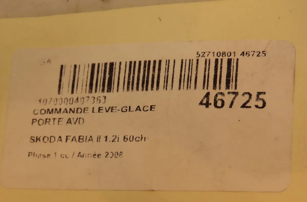 Commande lève-glace porte avant droite Skoda FABIA II (542) 1.2 (2006-2014) occasion — photo 2