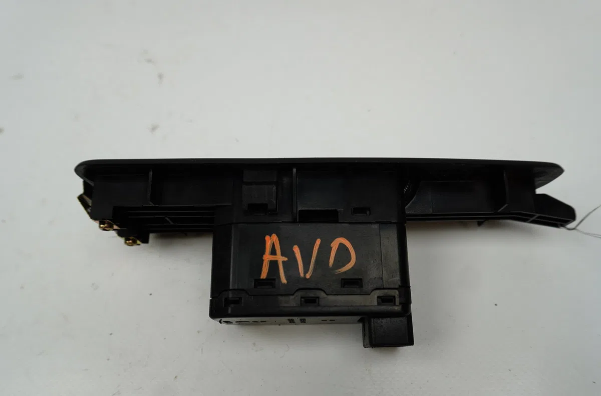 Commande lève-glace porte avant droite Ssangyong REXTON - REXTON II (GAB_) 2.7 xdi 4x4 (2011-2013) occasion — photo 2