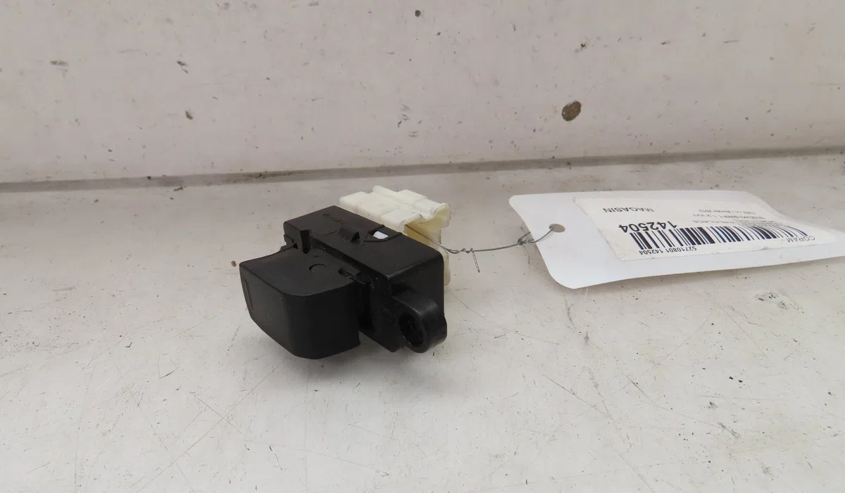 Commande lève-glace porte avant droite SUZUKI SWIFT 2013 occasion — photo 2