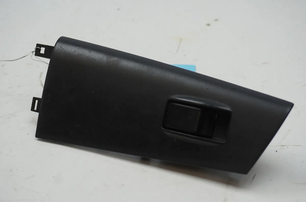Commande lève-glace porte avant droite Toyota COROLLA (_E12_) 2.0 d-4d (cde120_) (2002-2006) occasion — photo 2