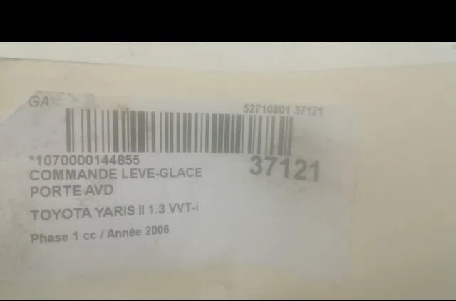Commande lève-glace porte avant droite Toyota YARIS (_P9_) 1.3 vvt-i (scp90_) (2005-2010) occasion — photo 3