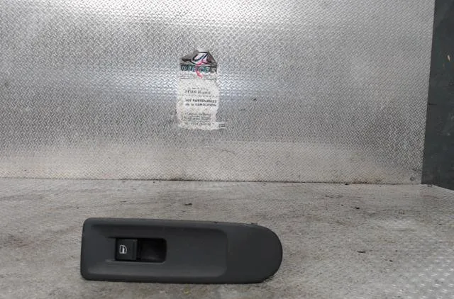 Commande lève-glace porte avant droite VOLKSWAGEN GOLF 6  GOLF 6 occasion