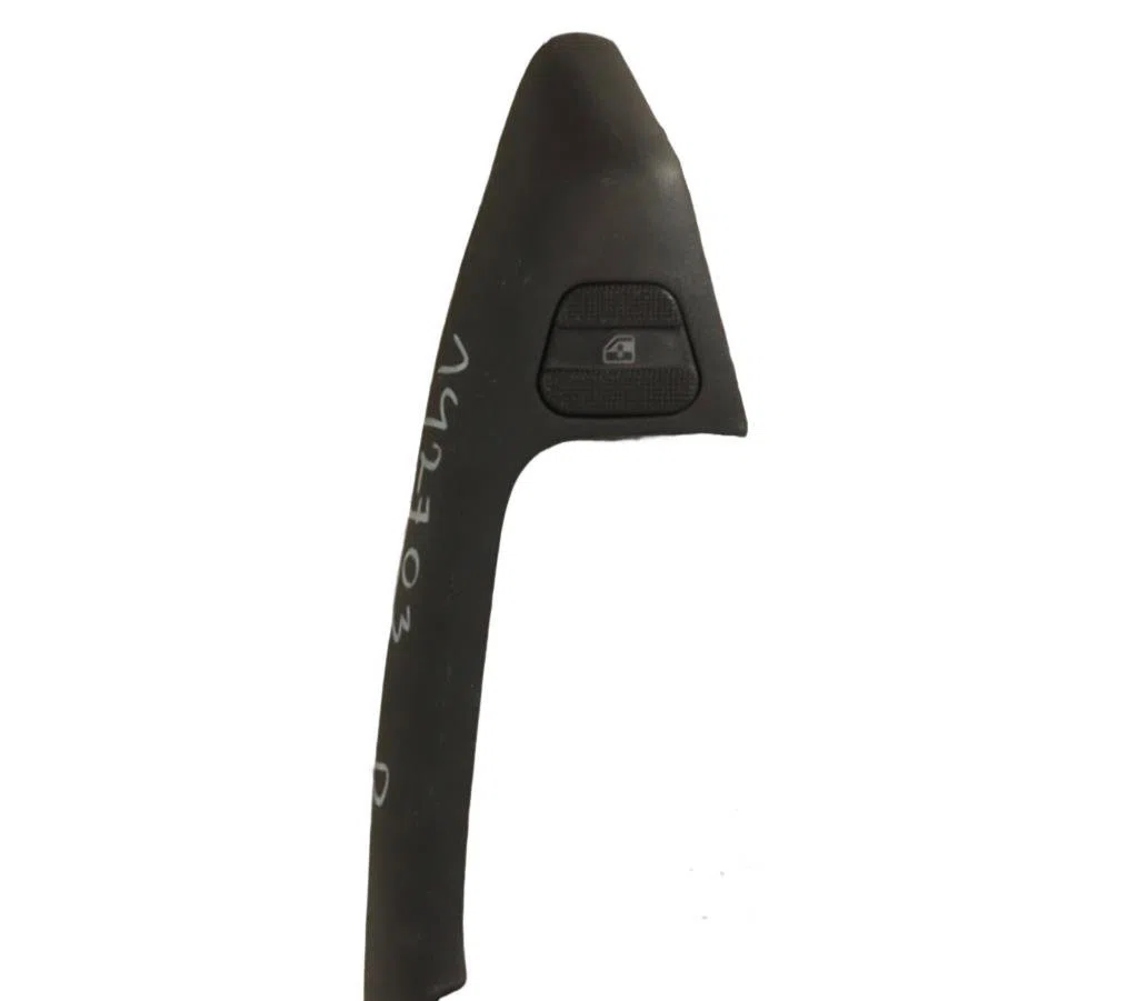 Commande lève-glace porte avant droite Volkswagen GOLF III Variant (1H5) 2.0 (1993-1999) occasion — photo 2