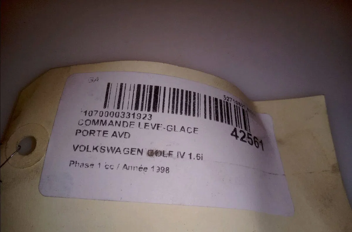 Commande lève-glace porte avant droite Volkswagen GOLF IV (1J1) 1.6 (1997-2004) occasion — photo 4