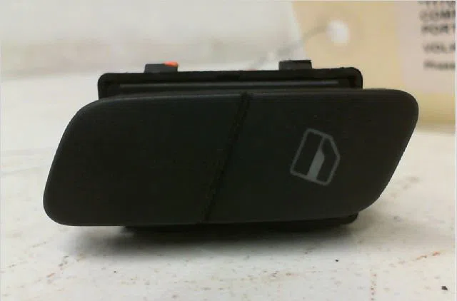 Commande lève-glace porte avant droite Volkswagen POLO (9N_, 9A_) 1.2 12v (2001-2007) 5 portes occasion
