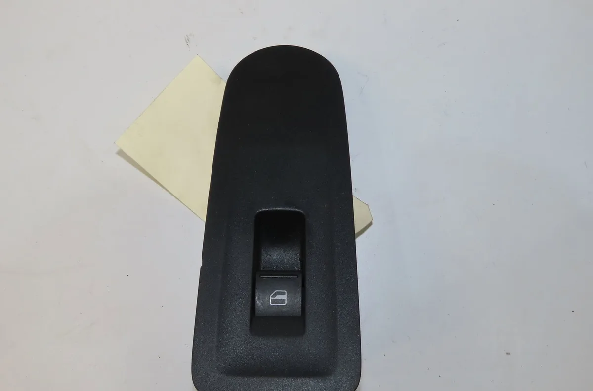 Commande lève-glace porte avant droite Volkswagen UP! (121, 122, BL1, BL2, BL3, 123) 1.0 (2011-2020) 5 portes occasion
