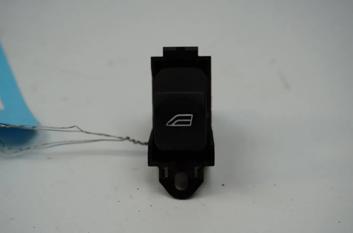 Commande lève-glace porte avant droite Volvo C30 (533) 2.0 d (2006-2012) occasion