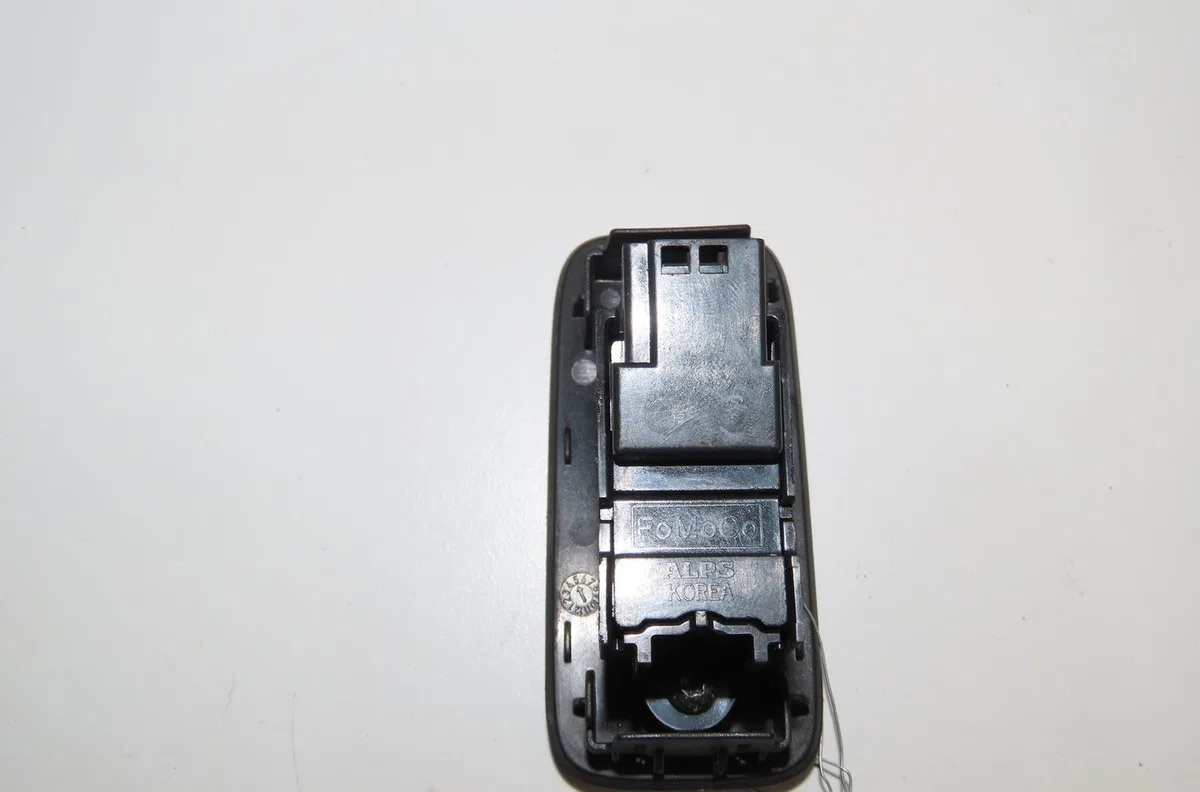 Commande lève-glace porte avant droite Volvo V40 Cross Country (526) D2 (2012-2016) occasion — photo 2