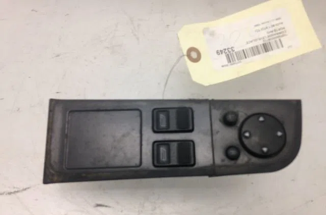 Commande lève-glace porte avant gauche Audi 80 B4 A trois volumes (8C2) 1.9 tdi (1991-1994) occasion — photo 3