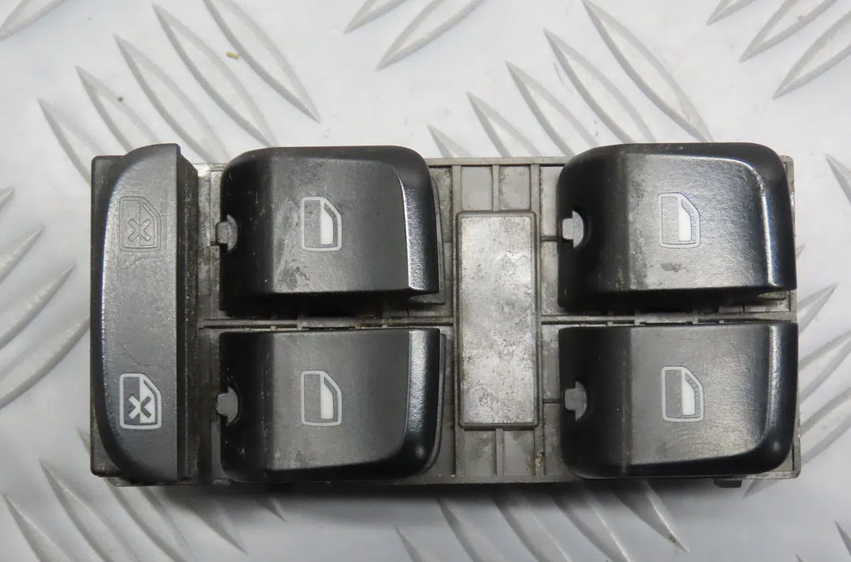 Commande lève-glace porte avant gauche Audi A4 B8 (8K2) 2.0 tdi (2007-2015) occasion — photo 2