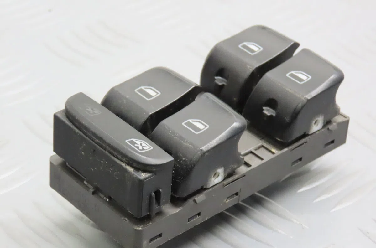 Commande lève-glace porte avant gauche Audi A4 B8 (8K2) 2.0 tdi (2007-2015) occasion — photo 3