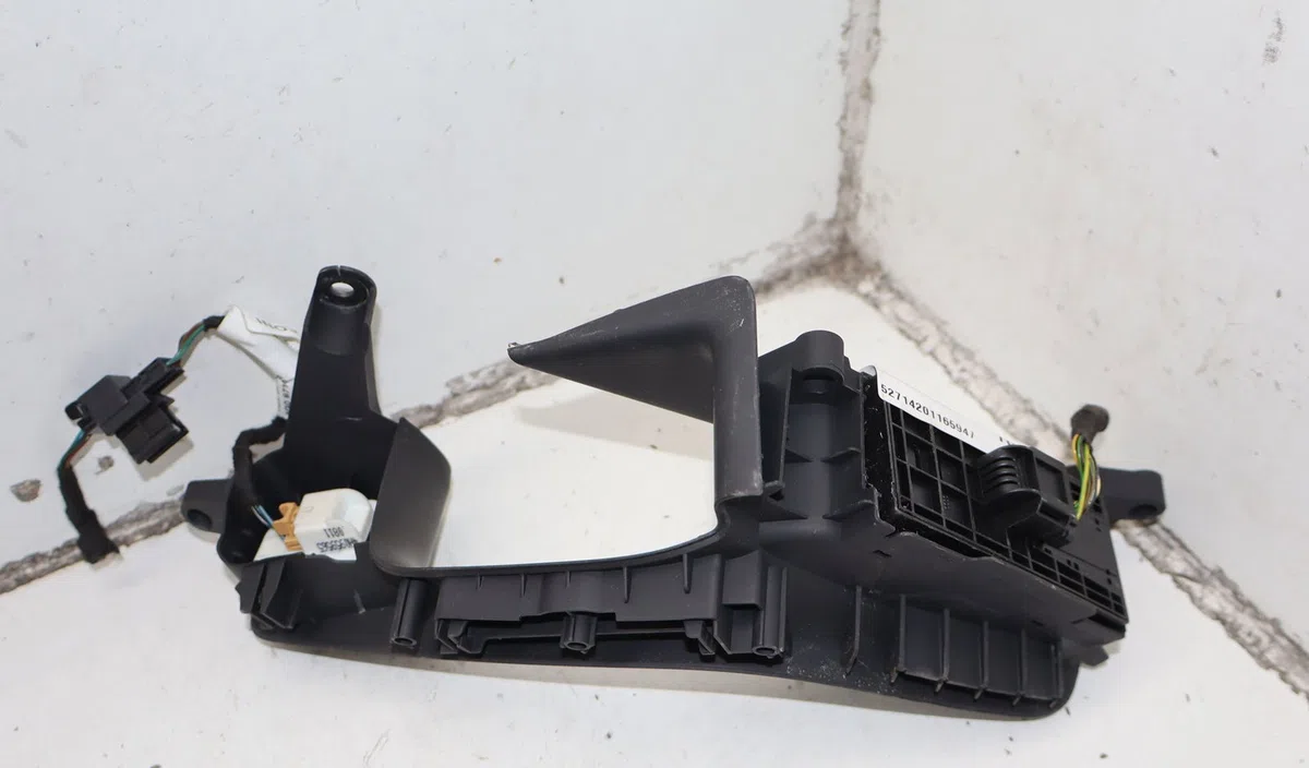 Commande lève-glace porte avant gauche Audi A6 C7 (4G2, 4GC) 2.0 tdi (2011-2018) occasion