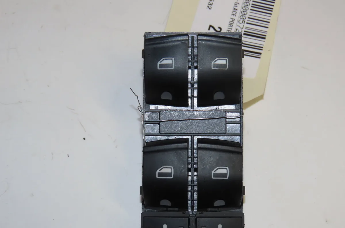 Commande lève-glace porte avant gauche Audi Q7 (4LB) 3.0 tdi quattro (2006-2008) occasion