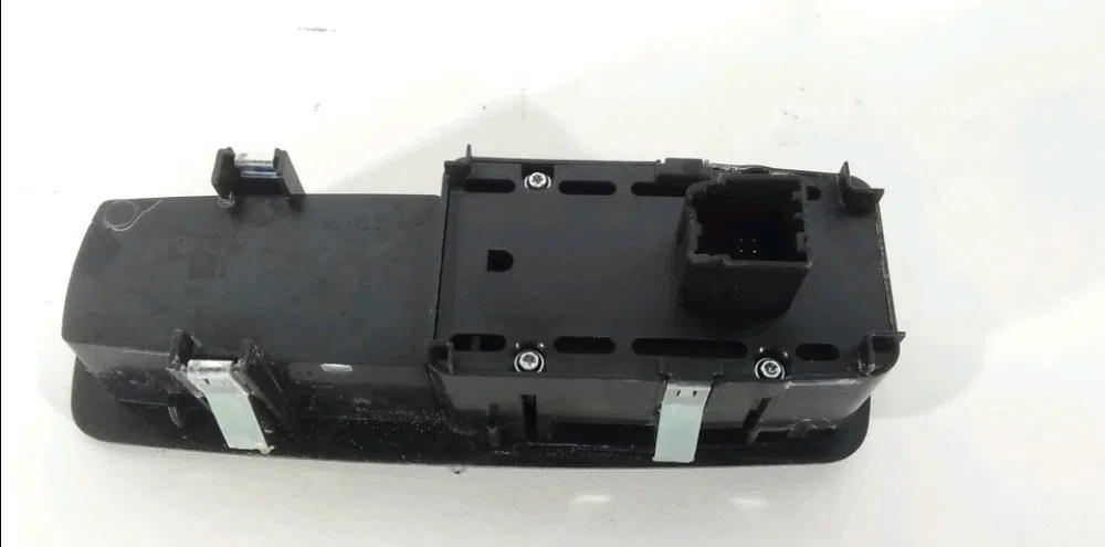 Commande lève-glace porte avant gauche Audi TT (8J3) 2.0 tfsi (2006-2010) occasion