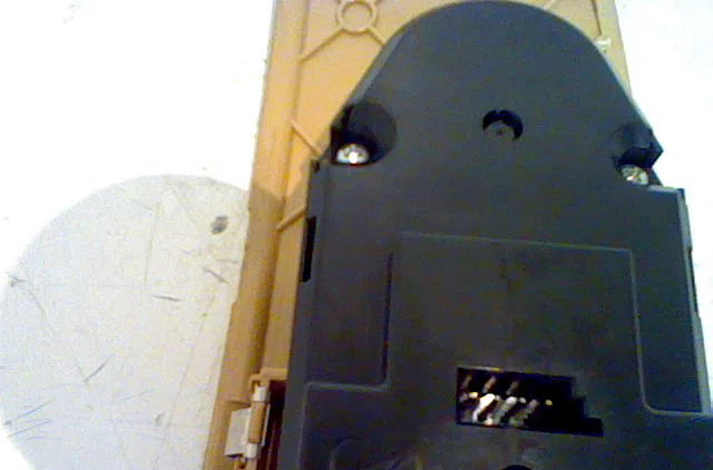 Commande lève-glace porte avant gauche B.M.W. SERIE 5 IV 2005 occasion — photo 2