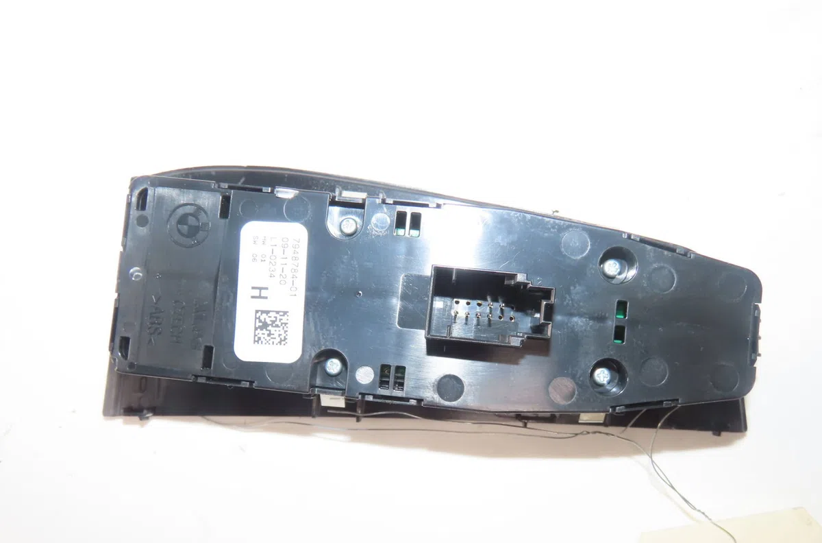 Commande lève-glace porte avant gauche Bmw 1 (F40) 116 d (2019) occasion — photo 3