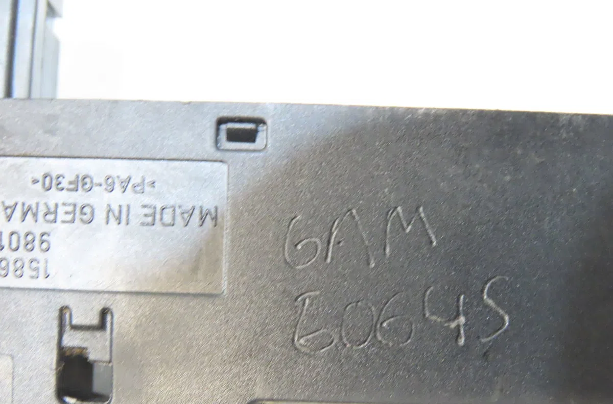 Commande lève-glace porte avant gauche Bmw 3 (E46) 320 d (1998-2001) occasion — photo 4
