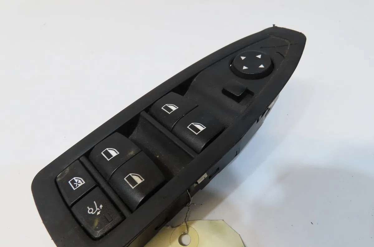 Commande lève-glace porte avant gauche Bmw 3 Gran Turismo (F34) 320 d xdrive (2013-2015) occasion — photo 2
